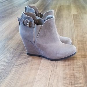 Maurices brand wedges